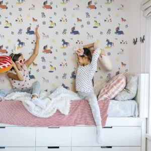 45821 - KIDS' WALLS